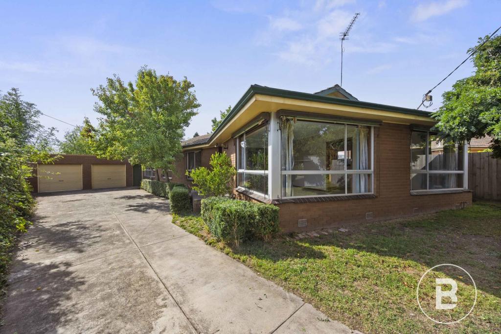 4 Glendale Ct, Lake Wendouree, VIC 3350