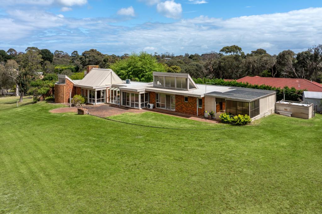 12 HARTIGAN CT, ROSEBUD, VIC 3939