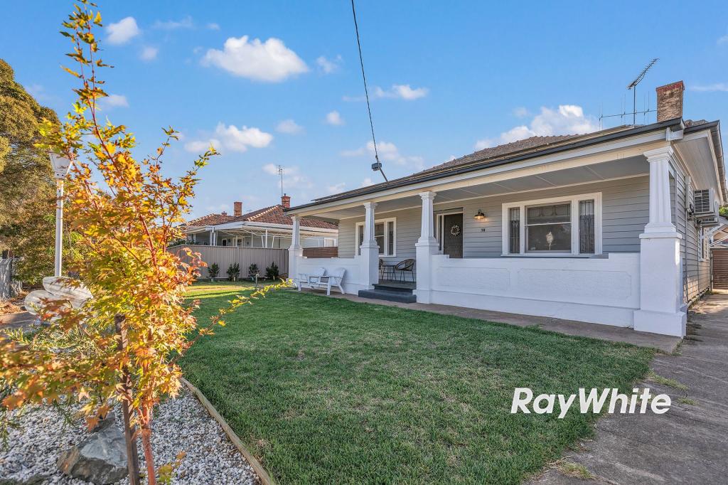 18 Mackay St, Rochester, VIC 3561