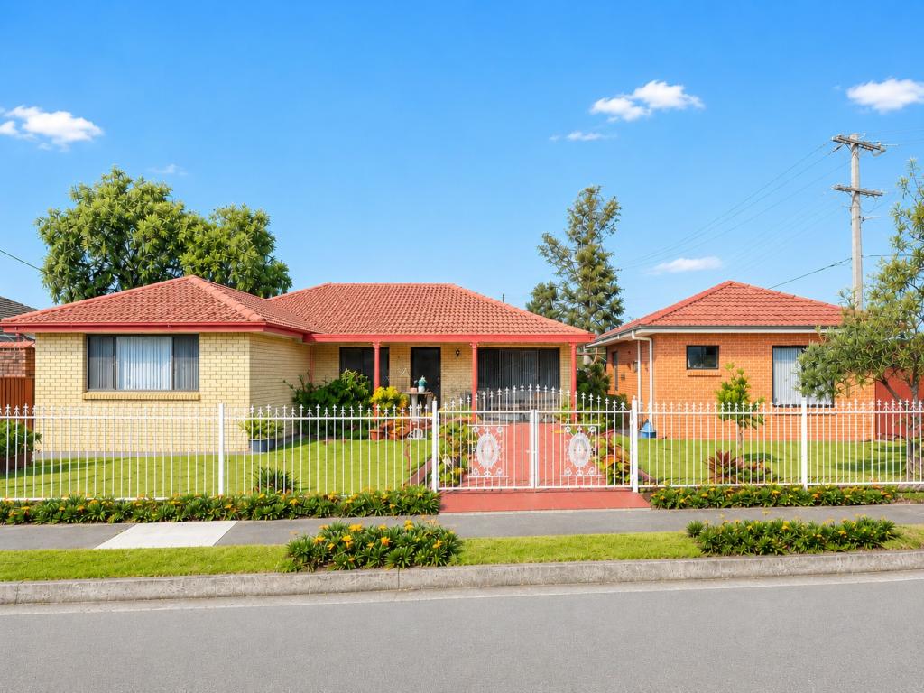 29 Ainslie St, Fairfield West, NSW 2165