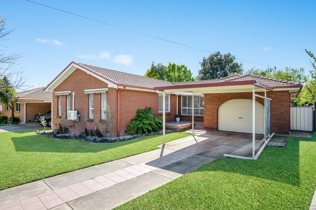 2 Mccarthy Pl, Orange, NSW 2800