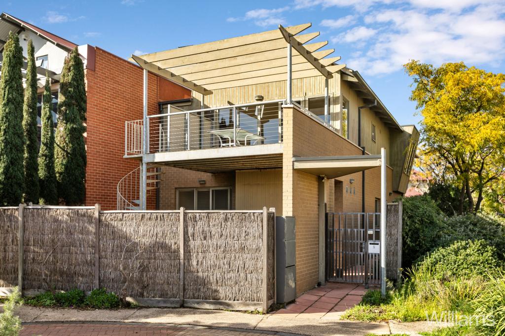 8 Williams Bay Gr, Williamstown, VIC 3016