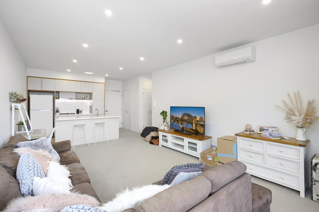 306/101A LORD SHEFFIELD CCT, PENRITH, NSW 2750