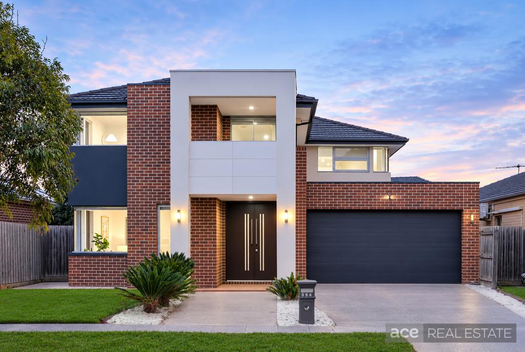394 BOARDWALK BVD, POINT COOK, VIC 3030