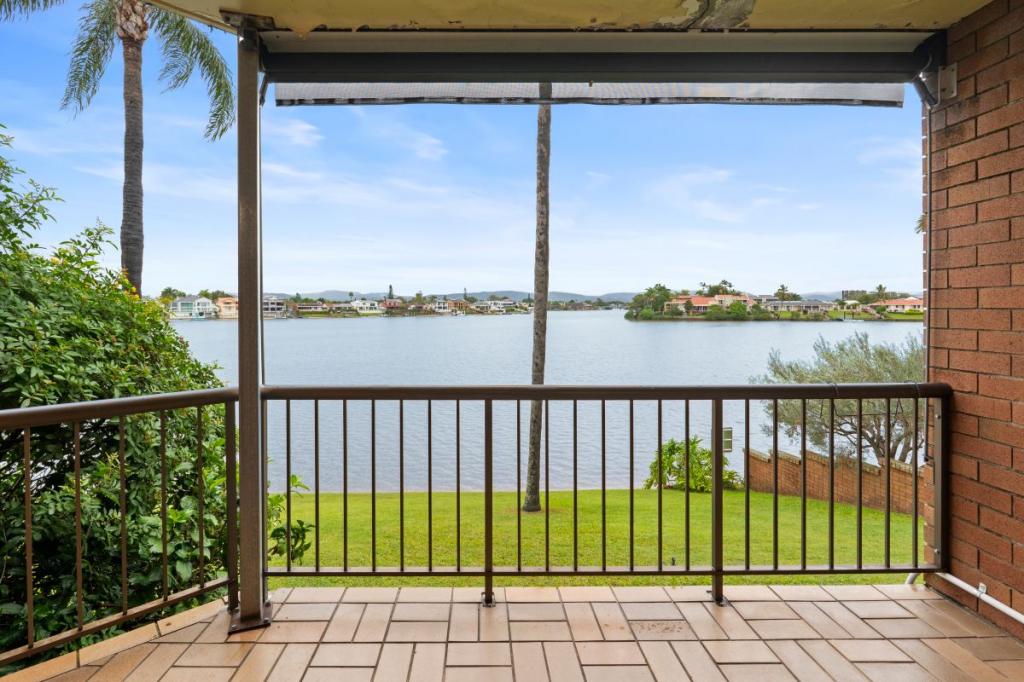 7/33 Duet Dr, Mermaid Waters, QLD 4218