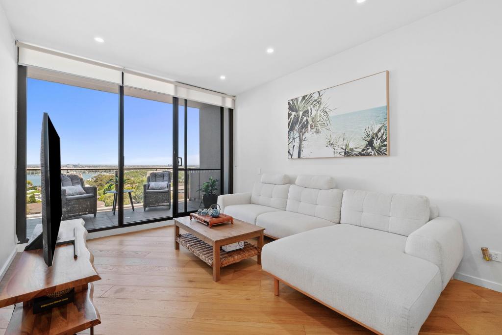 701/8 WHARF RD, GLADESVILLE, NSW 2111