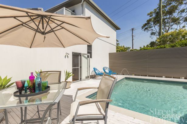 31 Stuart St, Kotara South, NSW 2289