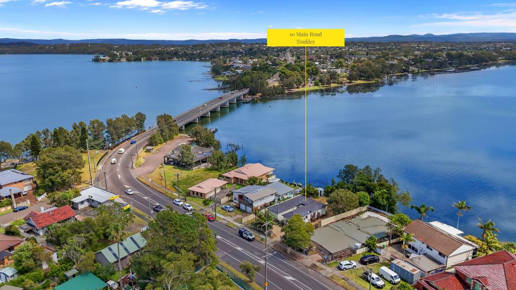 10 MAIN RD, TOUKLEY, NSW 2263