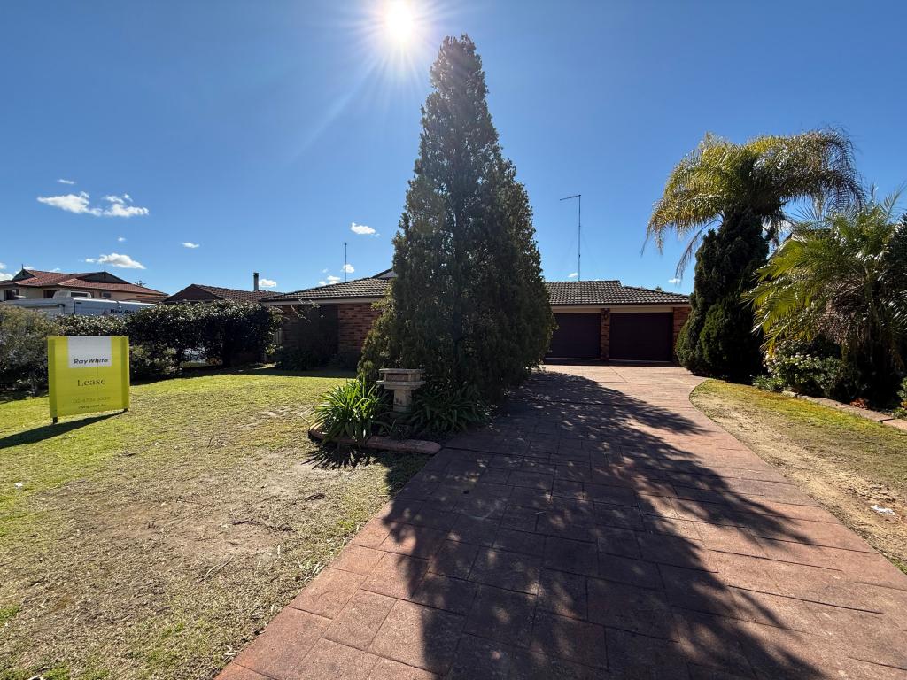 24 Clyde Ave, St Clair, NSW 2759