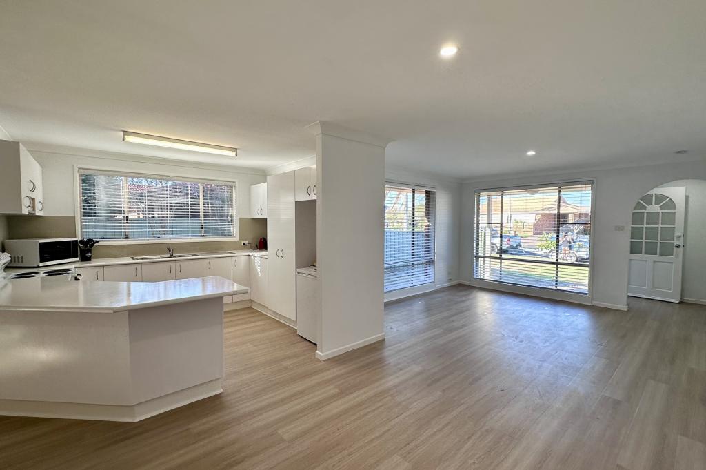 1/11 Acacia Cct, Yamba, NSW 2464