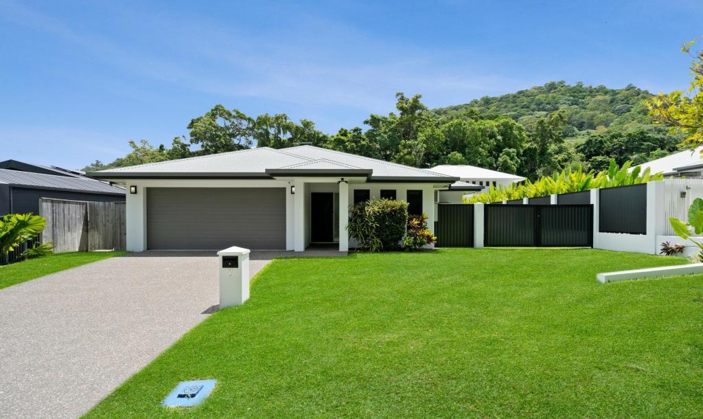 7 Flow Cl, Trinity Beach, QLD 4879