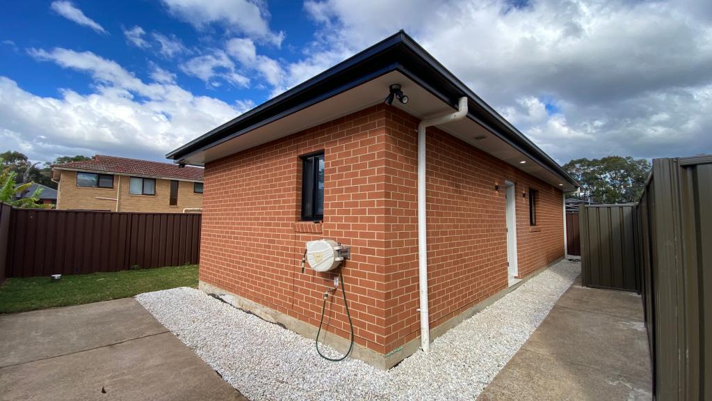 569a Smithfield Rd, Greenfield Park, NSW 2176