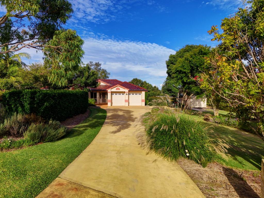 1 The Ridge, Hallidays Point, NSW 2430