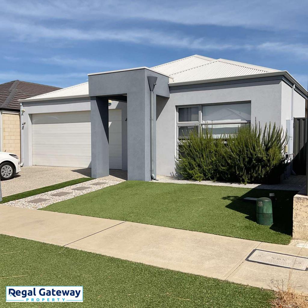 17 Yarrow St, Treeby, WA 6164
