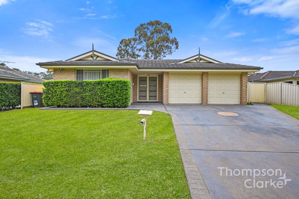 4 Mccubbin Cl, Metford, NSW 2323