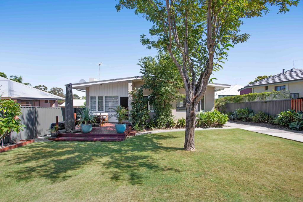 43 Tonkin Rd, Hilton, WA 6163