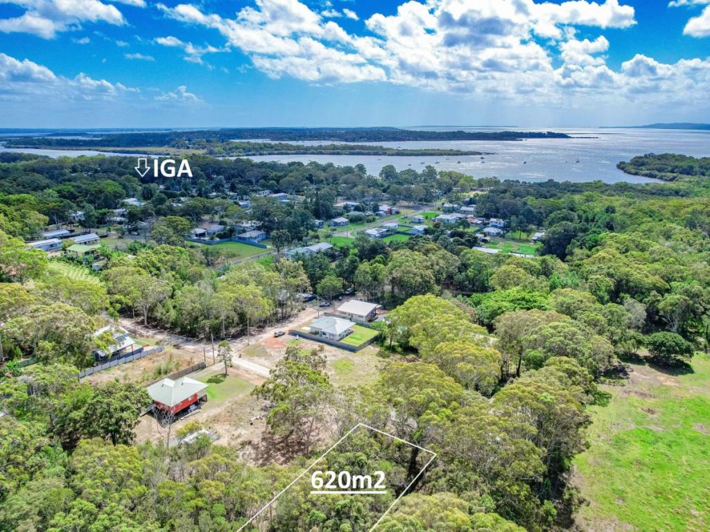 14 Alstonia St, Russell Island, QLD 4184