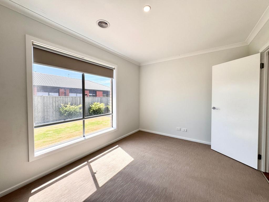 137 Stanmore Cres, Wyndham Vale, VIC 3024