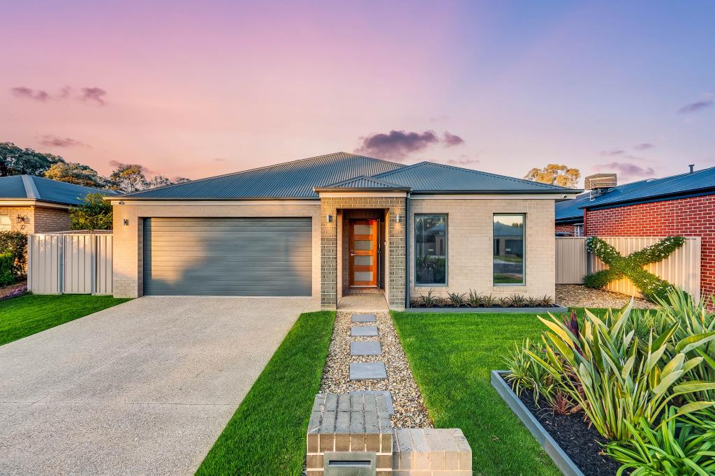 8 Dwyer Pl, Thurgoona, NSW 2640