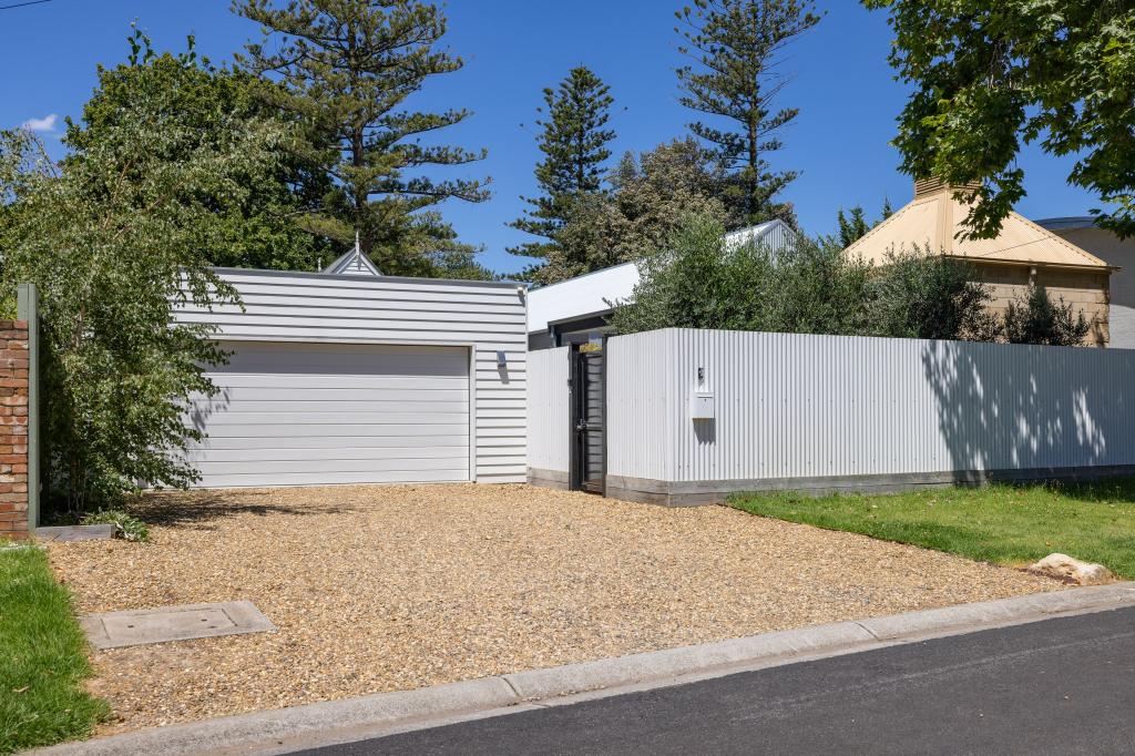 2 Glen Isla Ct, Cowes, VIC 3922