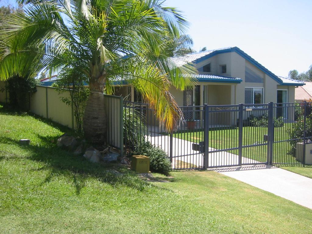 3 Ryfield Rd, Carrara, QLD 4211