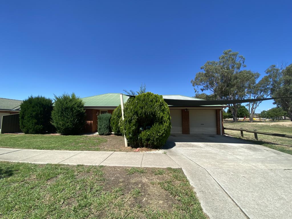 10 Koetong Cres, West Wodonga, VIC 3690