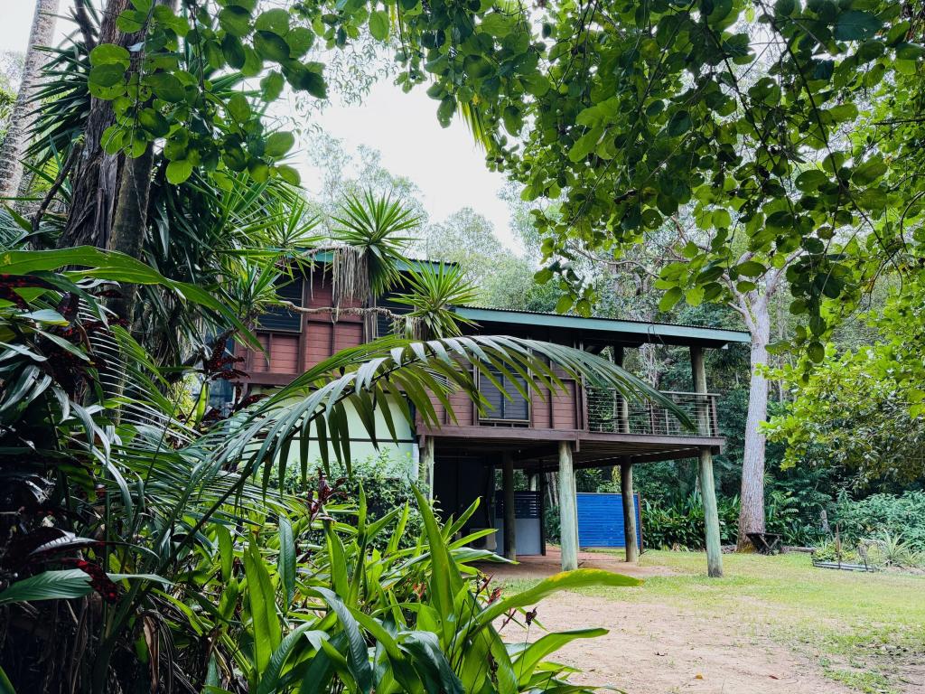 56 Fig Tree Beach Rd, Midgeree Bar, QLD 4852