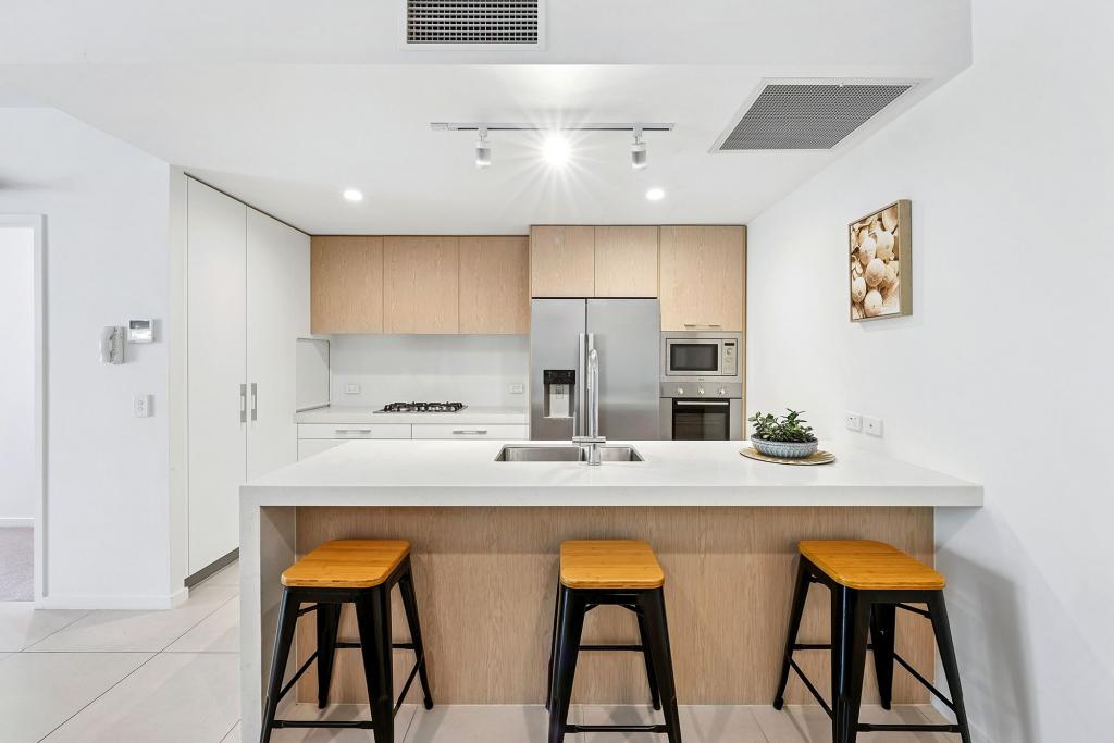 2010/21 Ross St, Benowa, QLD 4217