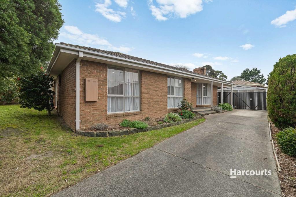 12 BEAUMONT CT, PAKENHAM, VIC 3810