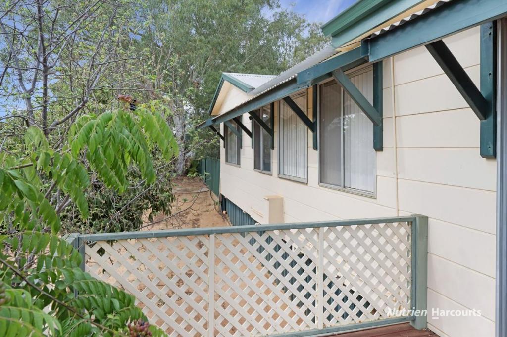 11 BATEMAN ST, NORTHAMPTON, WA 6535