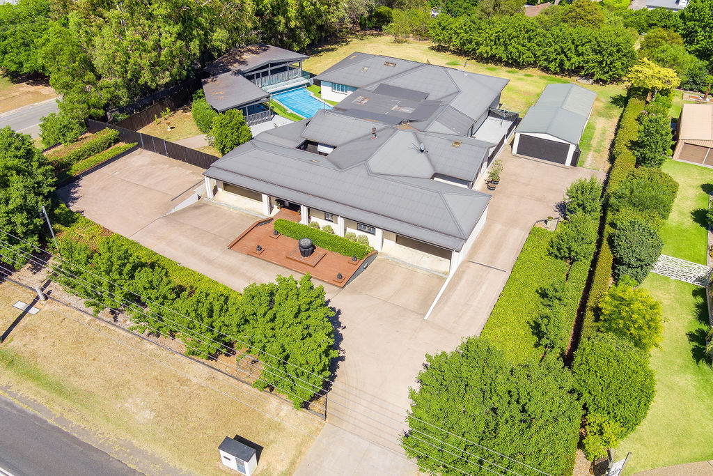 1 SICKLES DR, GRASMERE, NSW 2570