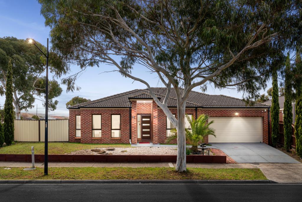 12 LYONS AVE, BURNSIDE HEIGHTS, VIC 3023