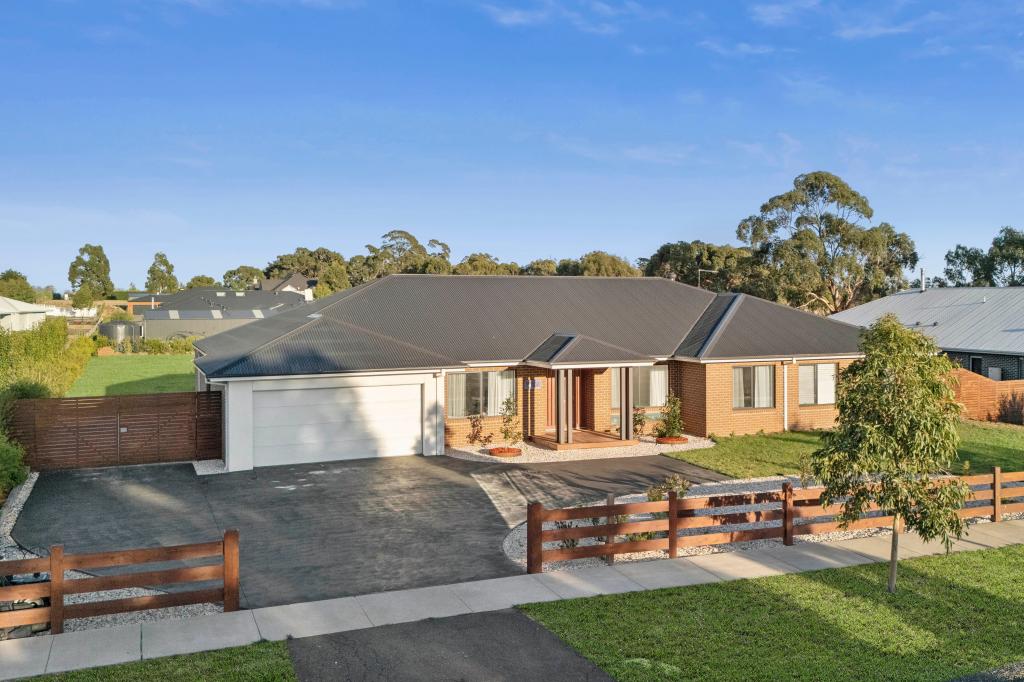 25 Blanchfield Dr, Kyneton, VIC 3444