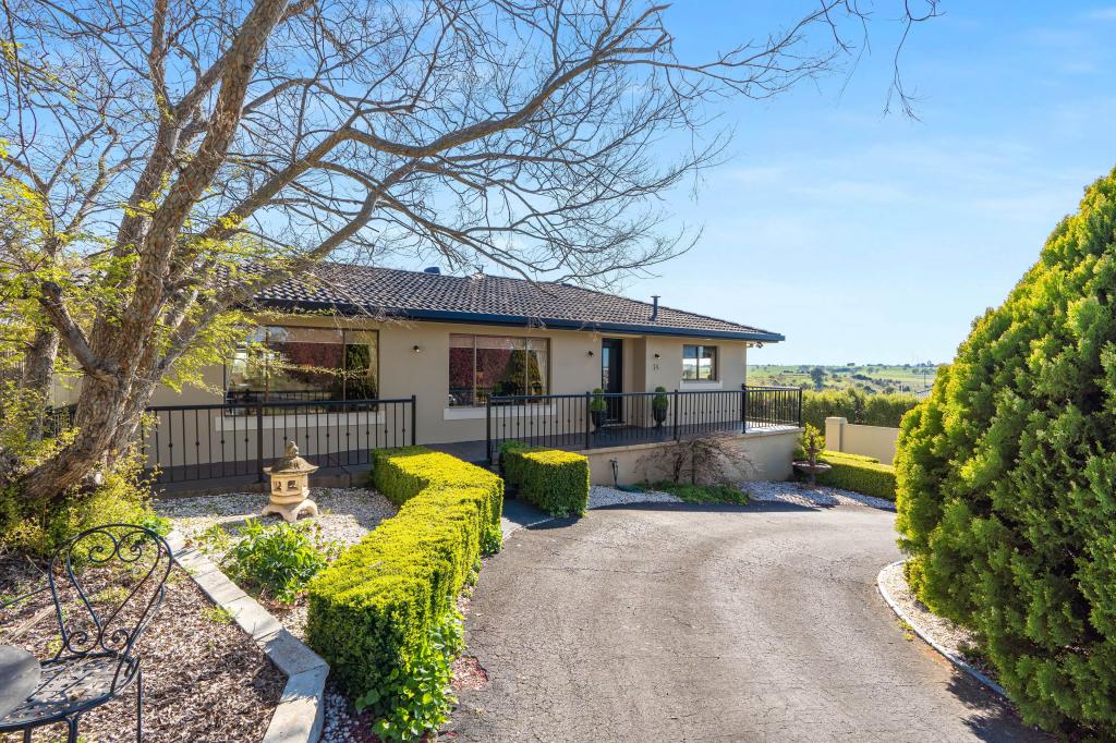 17 REYNOLDS ST, MOLONG, NSW 2866