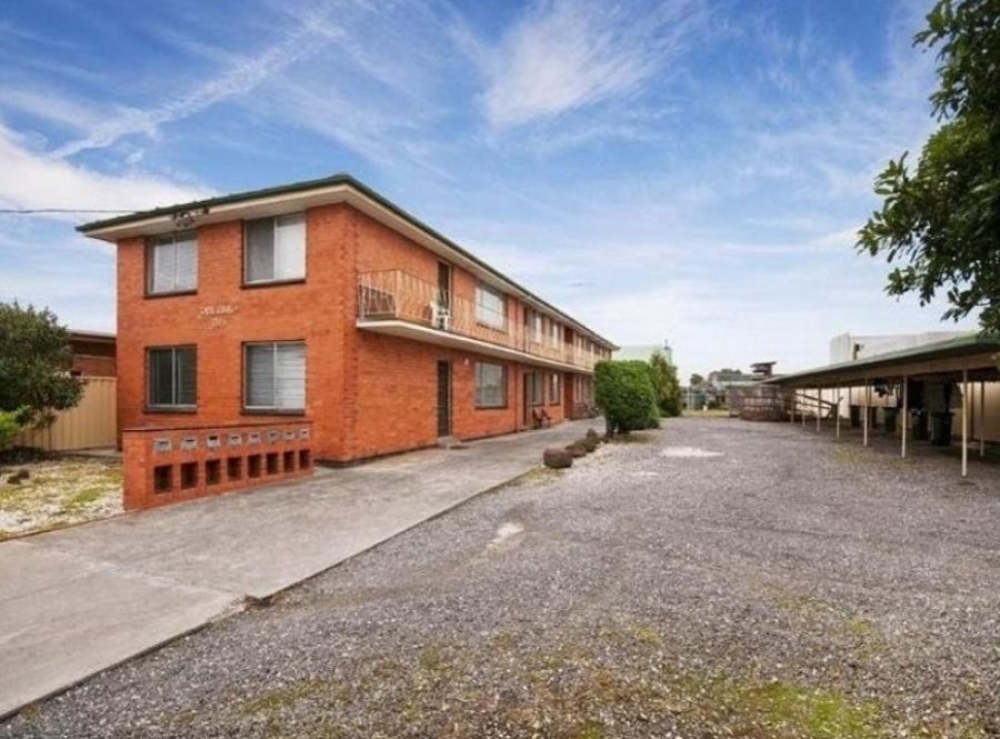 8/214 BIGGS ST, ST ALBANS, VIC 3021