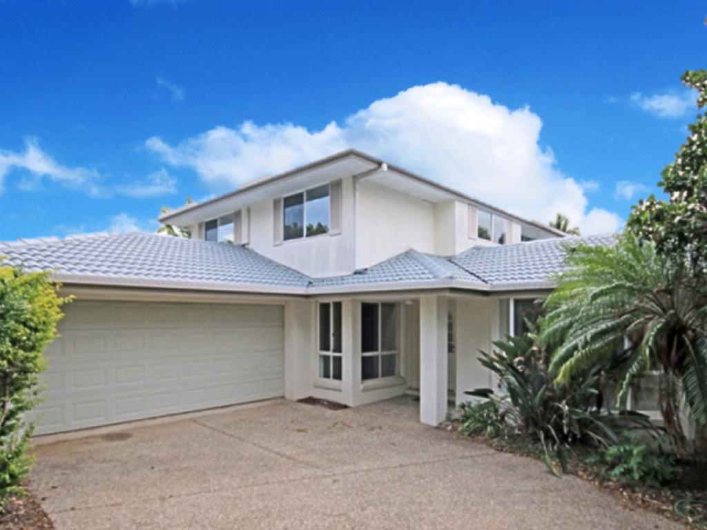 14 Pinehurst Pl, Carindale, QLD 4152
