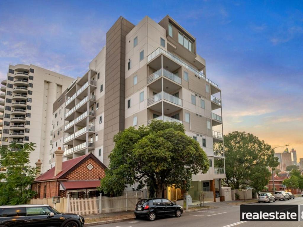 21/35 WELLINGTON ST, EAST PERTH, WA 6004