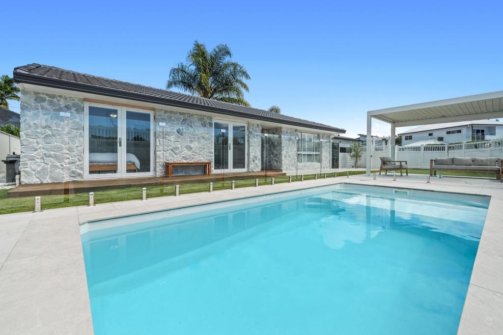 2 Pedder Pl, Coombabah, QLD 4216