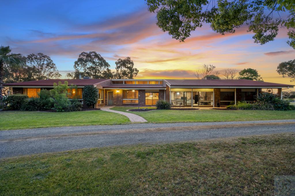 7177 Goulburn Valley Hwy, Koonoomoo, VIC 3644