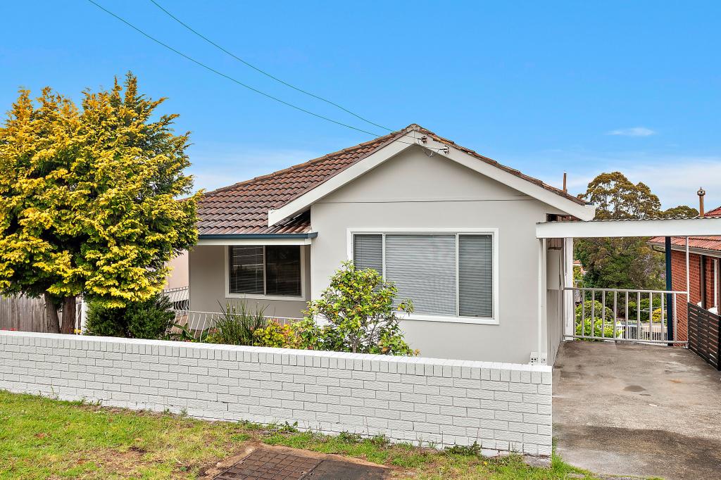 17 MOUNT KEIRA RD, WEST WOLLONGONG, NSW 2500