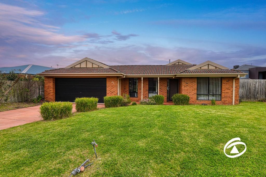 19a Lake View Dr, Narre Warren South, VIC 3805