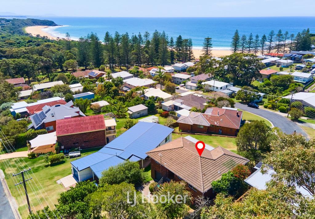 17 Surfview Ave, Black Head, NSW 2430