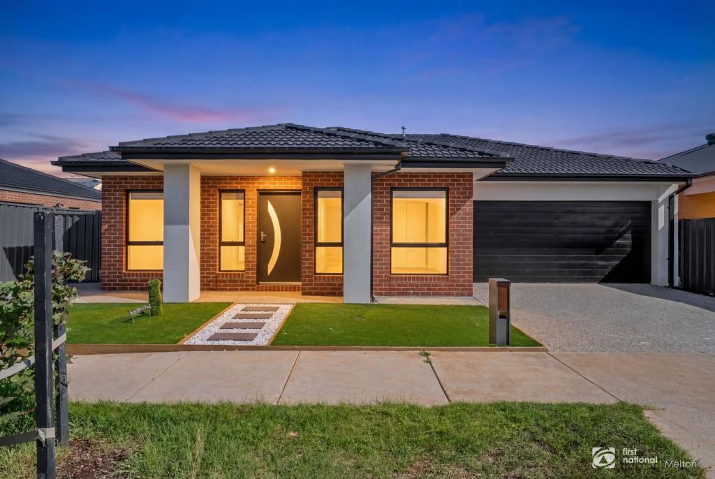 21 HANOVER CCT, MELTON SOUTH, VIC 3338