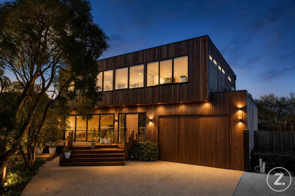 4 HESTER ST, BLAIRGOWRIE, VIC 3942