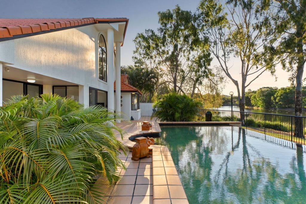 8 Northlake Cres, Sippy Downs, QLD 4556