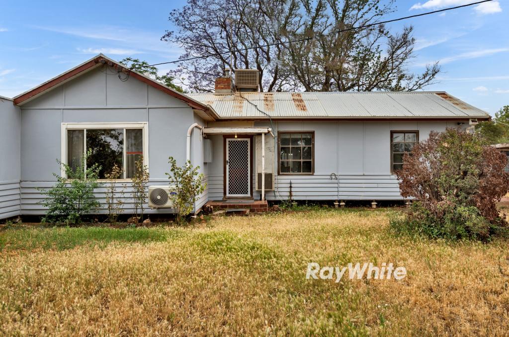 18 Hand Rd, Red Cliffs, VIC 3496