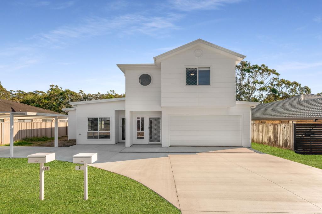 7 Portland Pde, Redland Bay, QLD 4165