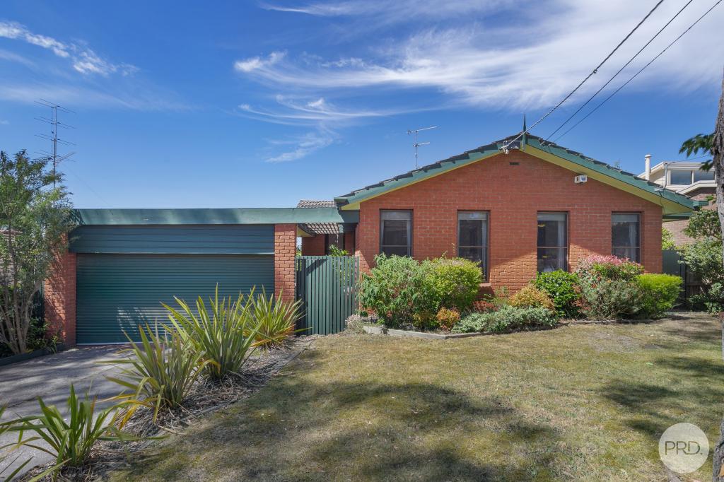 17 Hale Ave, Mount Clear, VIC 3350