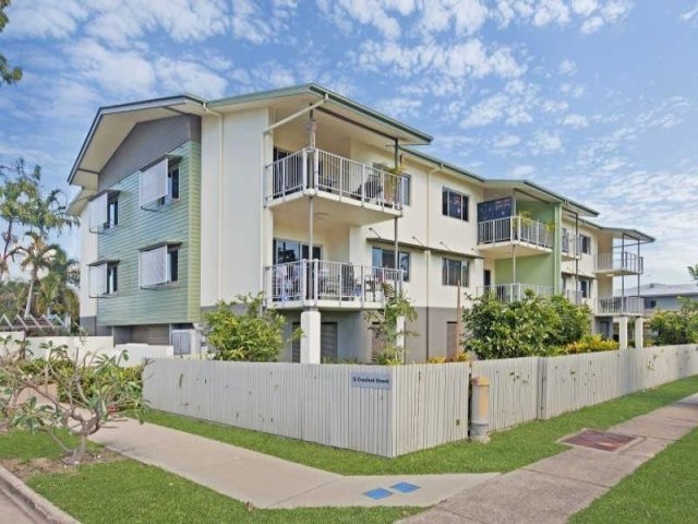 8/12 Crauford St, West End, QLD 4810