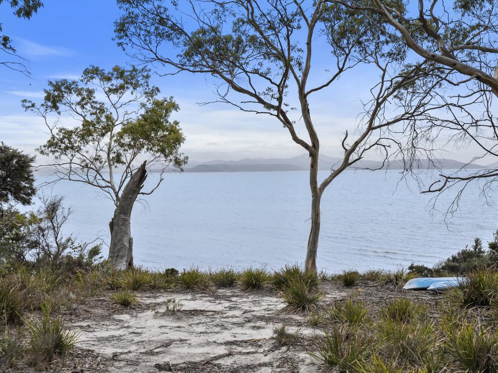 154 Coal Mine Rd, Saltwater River, TAS 7186